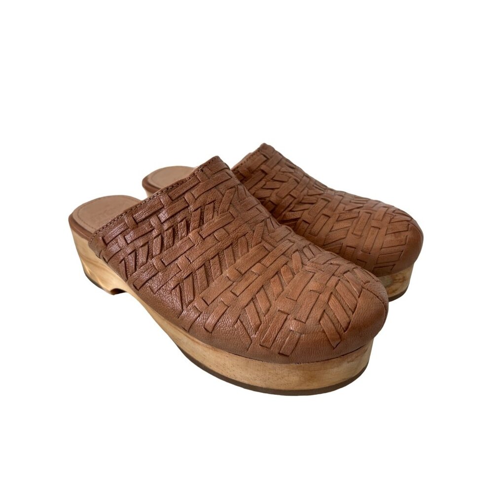 MTNG Originals Rochi Clogs Size 39 Neutral Round Toe Bohemian Hippie Minimalist